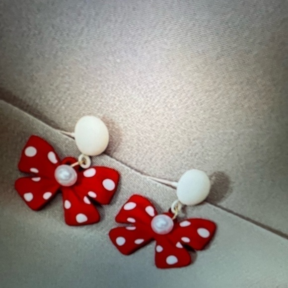 Fashion drop pierced earrings, red and white polkadot bow, imitation pearl - Picture 9 of 9